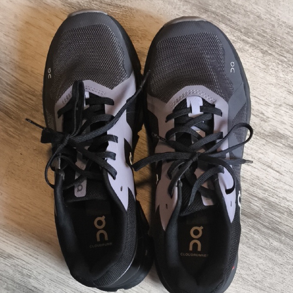 On Running Cloudrunner Men's Black and Gray Athletic Shoes